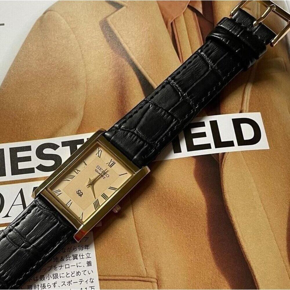 Vintage Style Seiko Quartz Mens Gold Watch & Black accents W/ Leather Strap